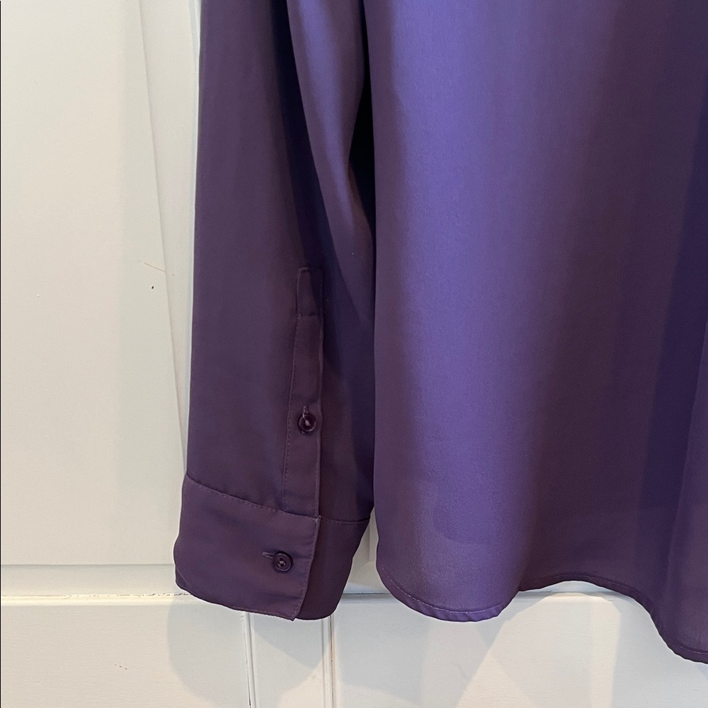 Express Portofino Button-Down - Picture 8 of 8
